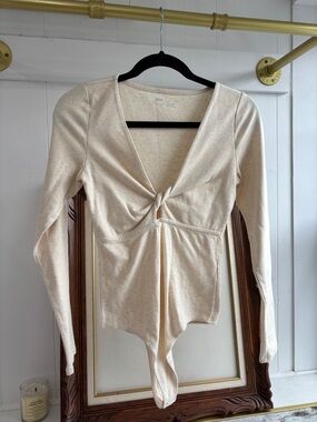 Aerie Cream Knot Front Long Sleeve Top Bodysuit NWOT Neutral size Medium